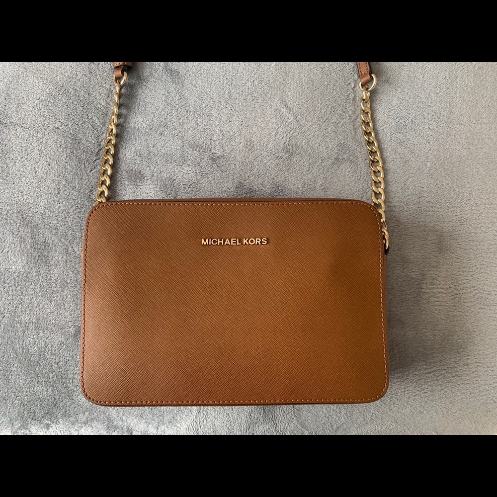 Michael Kors jet set leather crossbody
